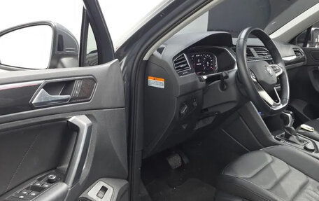 Volkswagen Tiguan II, 2023 год, 9 фотография