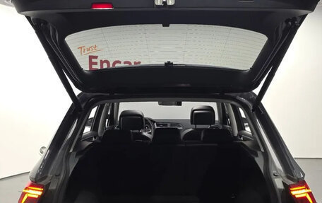 Volkswagen Tiguan II, 2023 год, 18 фотография