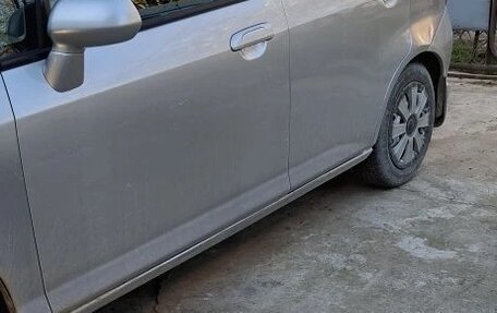 Honda Fit III, 2004 год, 435 000 рублей, 2 фотография