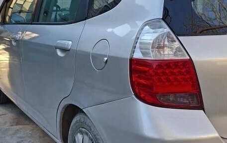 Honda Fit III, 2004 год, 435 000 рублей, 3 фотография