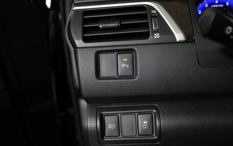 Toyota Camry, 2015 год, 2 950 000 рублей, 17 фотография