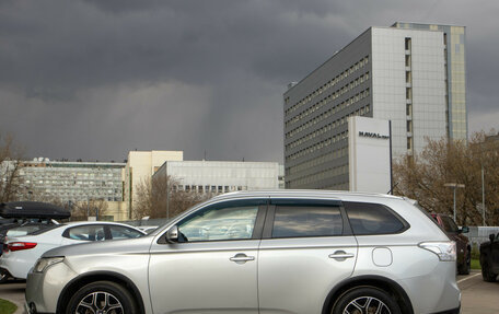 Mitsubishi Outlander III рестайлинг 3, 2014 год, 1 498 000 рублей, 6 фотография