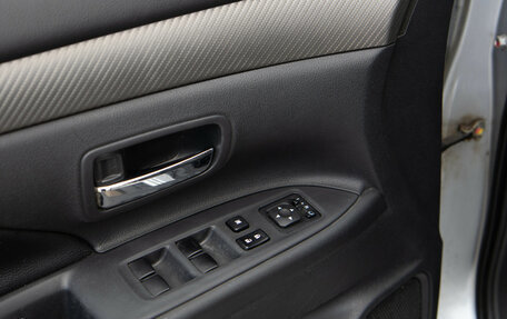 Mitsubishi Outlander III рестайлинг 3, 2014 год, 1 498 000 рублей, 13 фотография