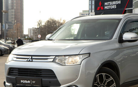 Mitsubishi Outlander III рестайлинг 3, 2014 год, 1 498 000 рублей, 21 фотография