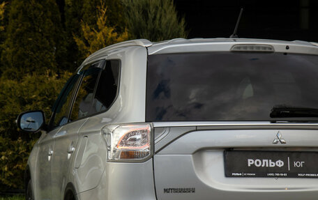 Mitsubishi Outlander III рестайлинг 3, 2014 год, 1 498 000 рублей, 23 фотография