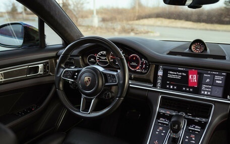Porsche Panamera II рестайлинг, 2019 год, 10 800 000 рублей, 13 фотография