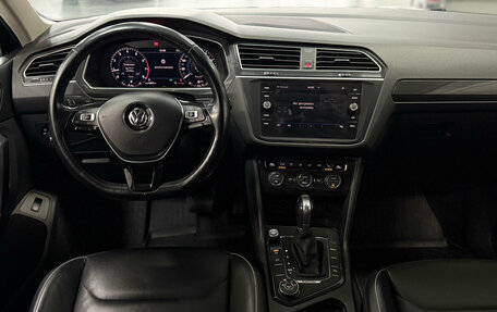 Volkswagen Tiguan II, 2018 год, 3 190 000 рублей, 6 фотография