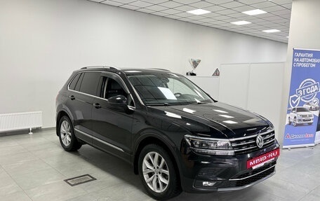 Volkswagen Tiguan II, 2018 год, 3 190 000 рублей, 3 фотография