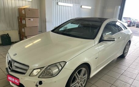 Mercedes-Benz E-Класс, 2011 год, 1 395 000 рублей, 1 фотография