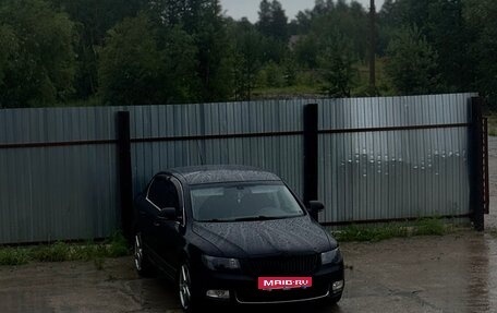 Skoda Superb III рестайлинг, 2009 год, 800 000 рублей, 1 фотография