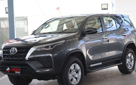 Toyota Fortuner II, 2026 год, 5 070 000 рублей, 4 фотография