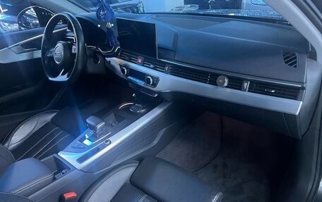 Audi A4, 2022 год, 2 740 000 рублей, 12 фотография