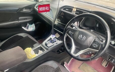 Honda Shuttle II, 2015 год, 1 050 000 рублей, 2 фотография