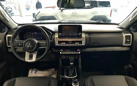 Mitsubishi L200, 2025 год, 6 200 000 рублей, 11 фотография