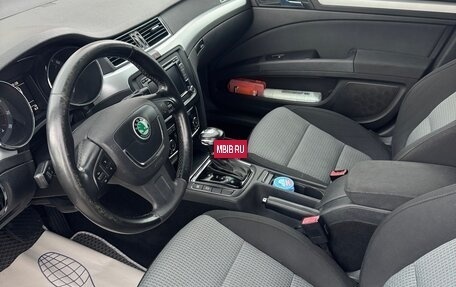 Skoda Superb III рестайлинг, 2009 год, 800 000 рублей, 3 фотография