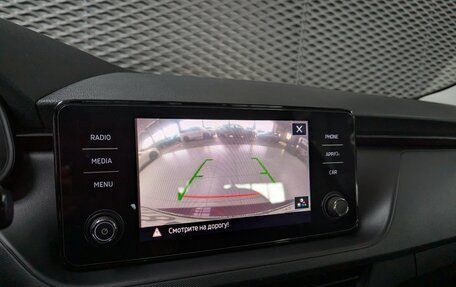 Skoda Rapid II, 2021 год, 1 750 000 рублей, 23 фотография