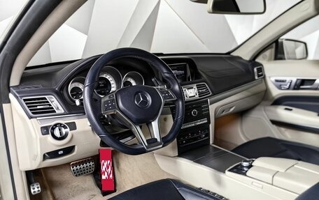 Mercedes-Benz E-Класс, 2015 год, 2 595 000 рублей, 19 фотография