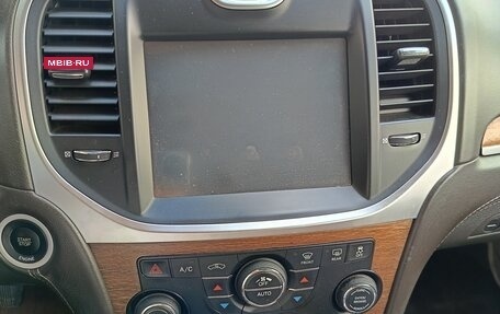 Chrysler 300C II, 2012 год, 1 400 000 рублей, 7 фотография