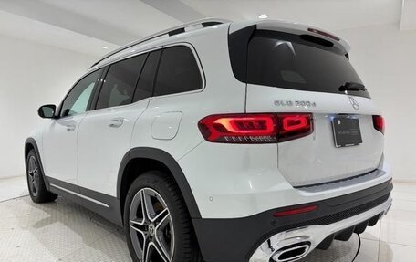 Mercedes-Benz GLB, 2021 год, 2 390 000 рублей, 7 фотография