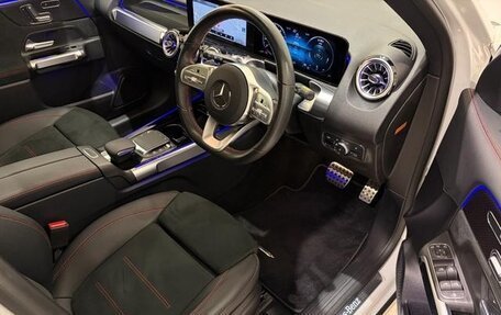 Mercedes-Benz GLB, 2021 год, 2 390 000 рублей, 12 фотография