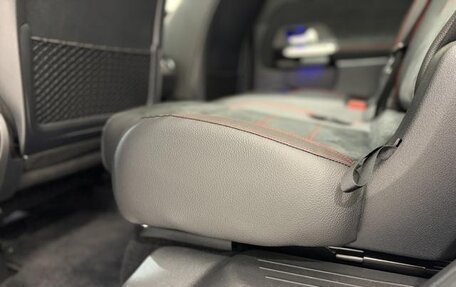 Mercedes-Benz GLB, 2021 год, 2 390 000 рублей, 24 фотография