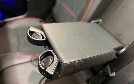 Mercedes-Benz GLB, 2021 год, 2 390 000 рублей, 27 фотография