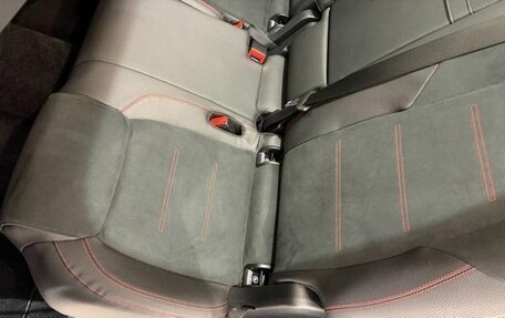 Mercedes-Benz GLB, 2021 год, 2 390 000 рублей, 23 фотография