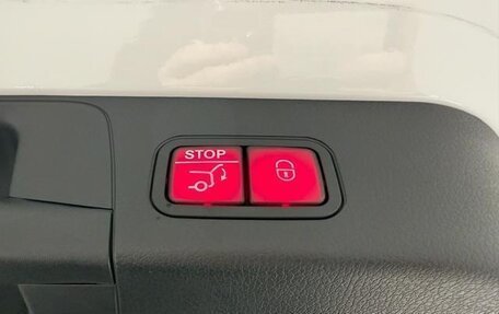 Mercedes-Benz GLB, 2021 год, 2 390 000 рублей, 34 фотография