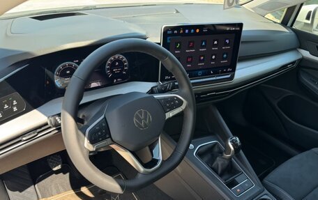 Volkswagen Golf VIII, 2024 год, 3 000 000 рублей, 10 фотография