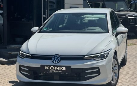 Volkswagen Golf VIII, 2024 год, 3 000 000 рублей, 5 фотография