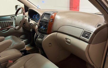 Toyota Sienna II рестайлинг, 2005 год, 1 150 000 рублей, 7 фотография