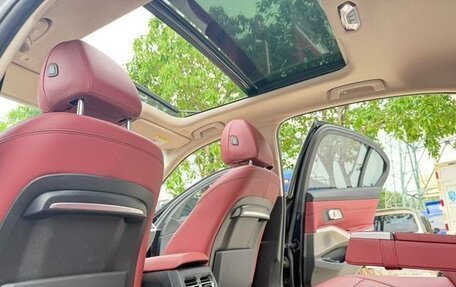 BMW 3 серия, 2022 год, 3 080 000 рублей, 13 фотография