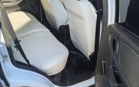 Chevrolet Niva I рестайлинг, 2014 год, 650 000 рублей, 3 фотография