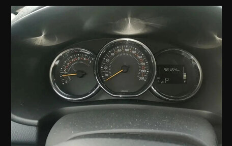 Renault Sandero II рестайлинг, 2021 год, 1 300 000 рублей, 2 фотография