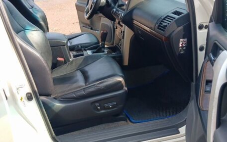 Toyota Land Cruiser Prado 150 рестайлинг 2, 2010 год, 2 550 000 рублей, 5 фотография