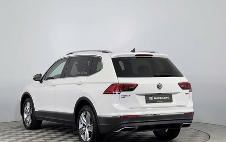 Volkswagen Tiguan II, 2018 год, 2 550 000 рублей, 7 фотография