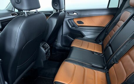 Volkswagen Tiguan II, 2018 год, 2 550 000 рублей, 10 фотография