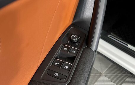 Volkswagen Tiguan II, 2018 год, 2 550 000 рублей, 20 фотография