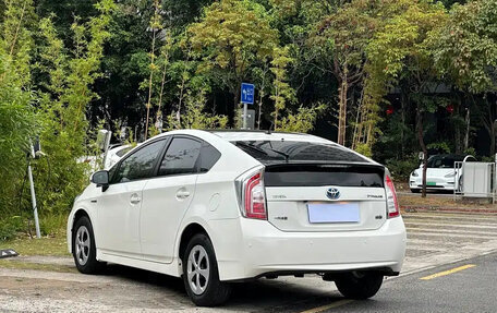 Toyota Prius, 2013 год, 1 100 000 рублей, 4 фотография