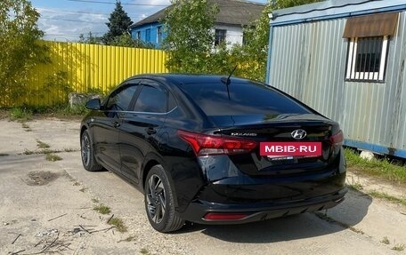 Hyundai Solaris II рестайлинг, 2021 год, 1 900 000 рублей, 6 фотография