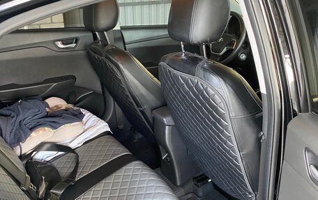 Hyundai Solaris II рестайлинг, 2021 год, 1 900 000 рублей, 12 фотография