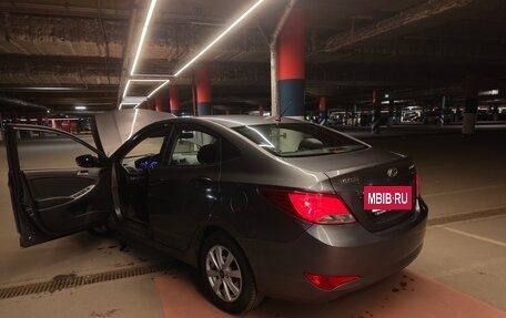 Hyundai Solaris II рестайлинг, 2015 год, 1 200 000 рублей, 12 фотография