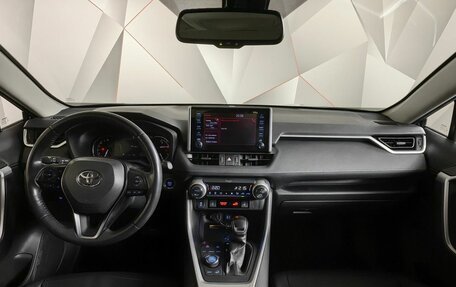 Toyota RAV4, 2019 год, 3 231 000 рублей, 14 фотография