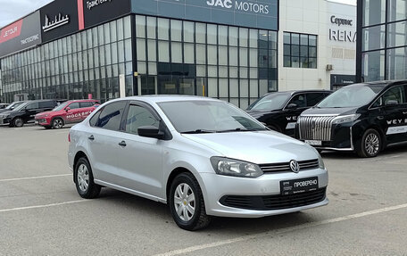 Volkswagen Polo VI (EU Market), 2012 год, 740 000 рублей, 3 фотография