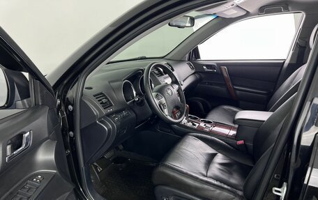 Toyota Highlander III, 2011 год, 1 970 000 рублей, 9 фотография