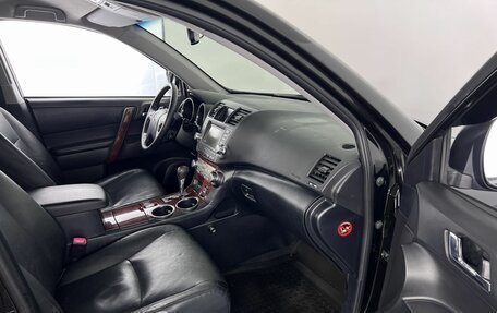 Toyota Highlander III, 2011 год, 1 970 000 рублей, 14 фотография