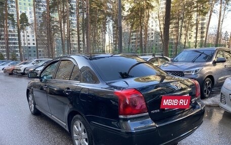 Toyota Avensis III рестайлинг, 2005 год, 680 000 рублей, 5 фотография