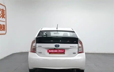 Toyota Prius, 2013 год, 990 000 рублей, 3 фотография