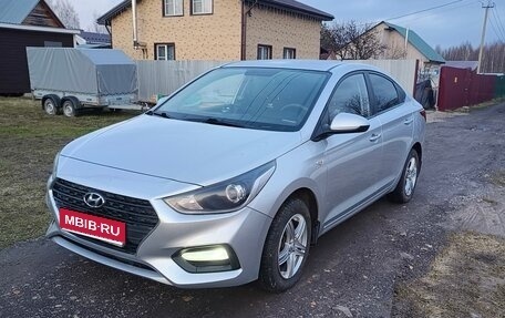 Hyundai Solaris II рестайлинг, 2018 год, 1 200 001 рублей, 1 фотография