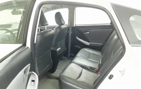 Toyota Prius, 2013 год, 990 000 рублей, 8 фотография